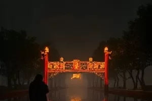 玻璃屋来信封面：透明玻璃房外的树影与信件